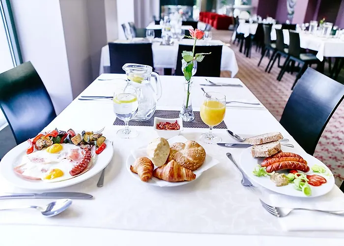 ホテル The Invisible — Urban Flashbacks 3*